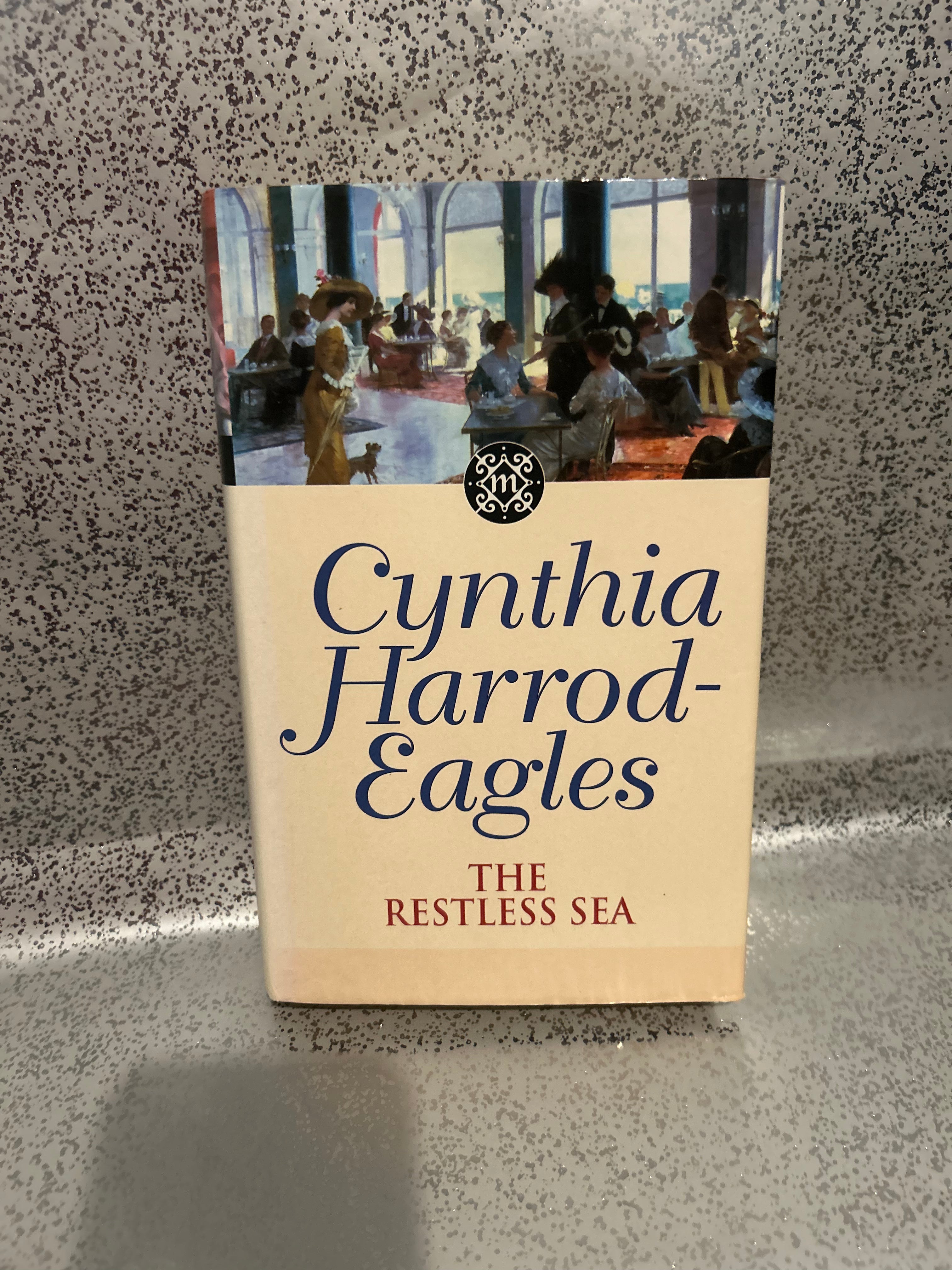 Cynthia Harrod-Eagles - The restless Sea