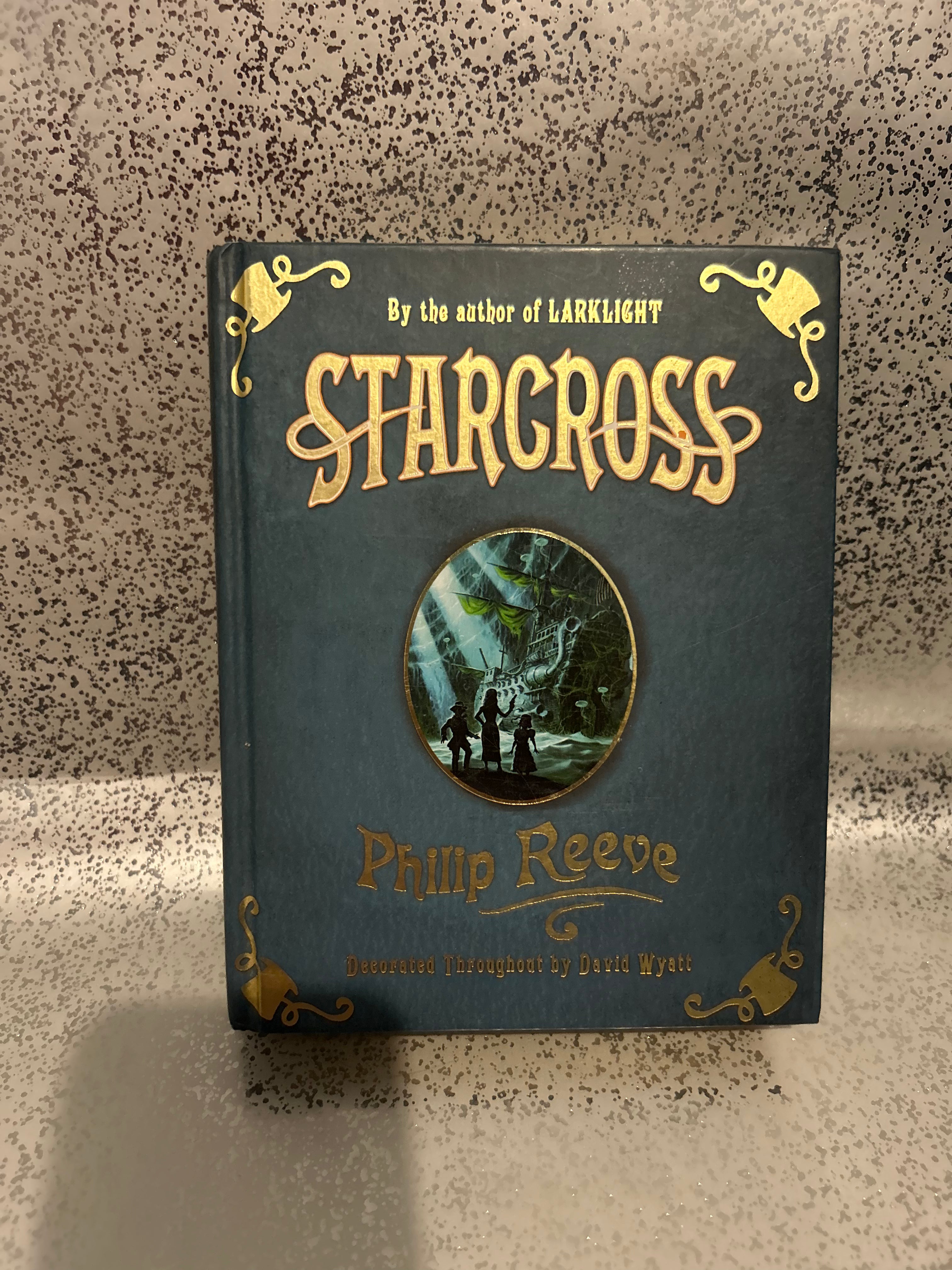 Philip Reeve - Starcross