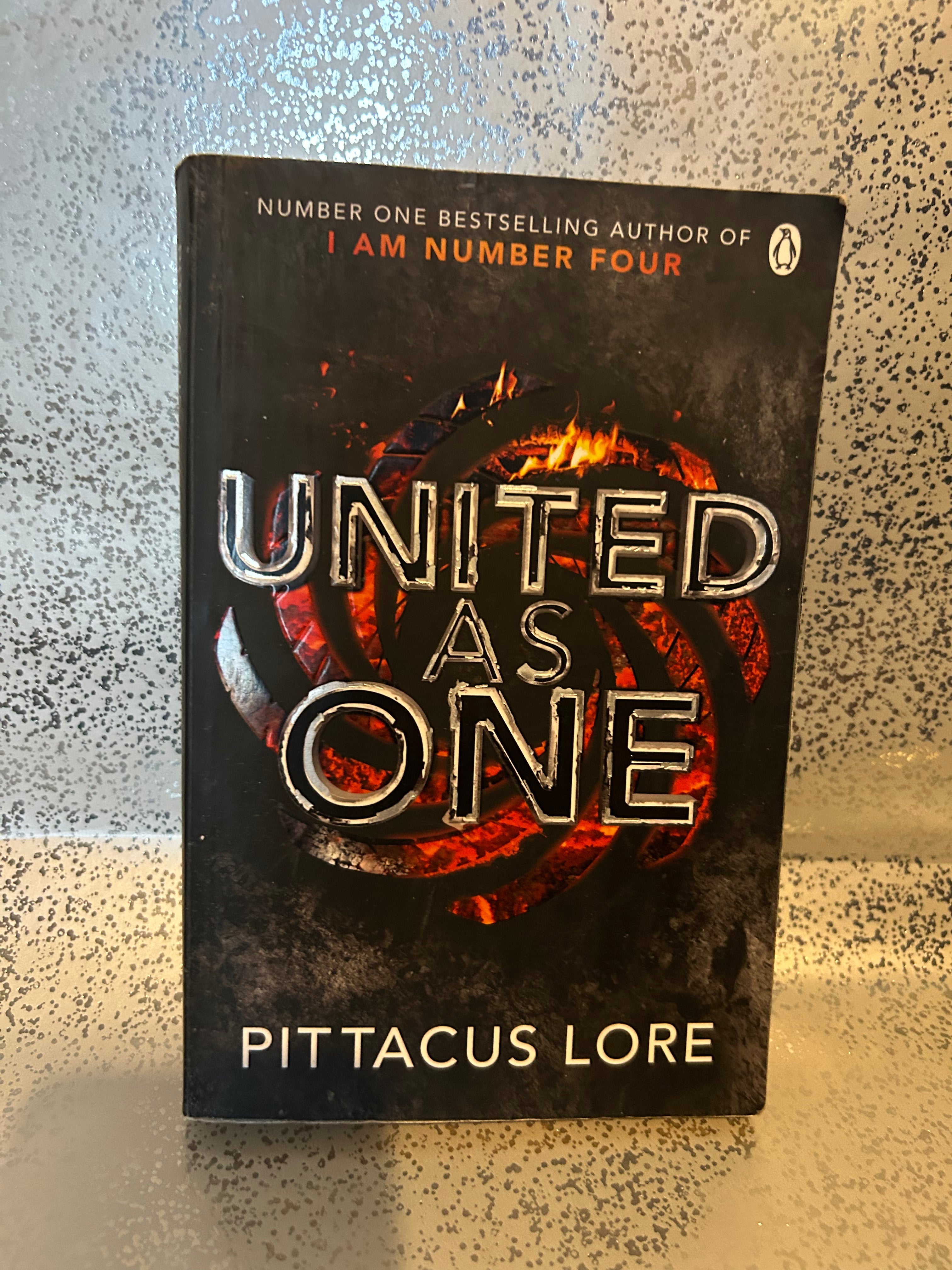 Pittacus Lore - United as one