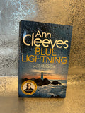 Ann Cleeves - Blue Lightning